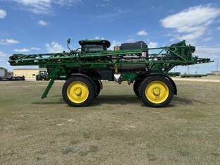 2021 John Deere R4044