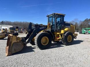 2017 John Deere 544K