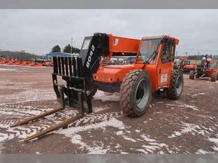 2023 JLG 8042