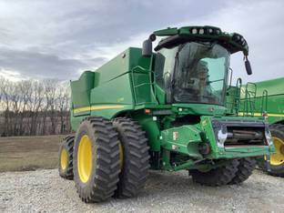 2023 John Deere S770