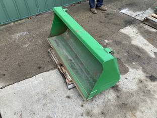 John Deere 49IN Standard Utility Bucket
