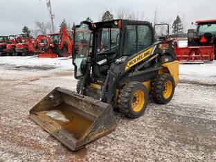 2015 New Holland L218