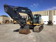 2022 John Deere 210G LC