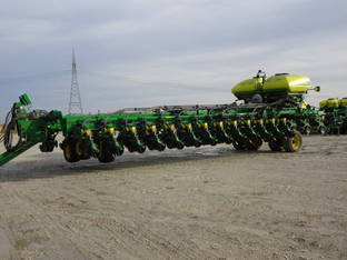 2013 John Deere DB80