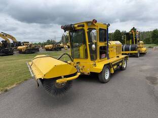 2024 Superior Broom SM74J