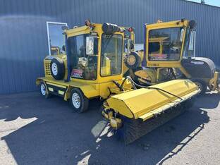 2019 Superior Broom SM74C