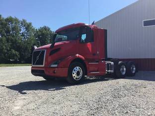 2020 Volvo VNR64T300