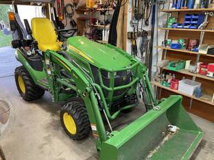 2019 John Deere 1025R