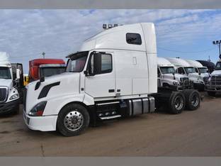 2017 Volvo VNL64T670