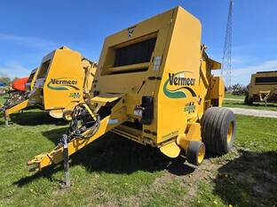 2013 Vermeer Mfg. Co. 605SM CORNSTALK