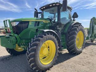 2023 John Deere 6R 155