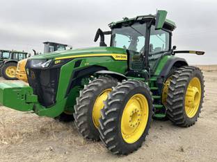 2023 John Deere 8R 370