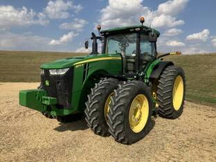 2017 John Deere 8370R