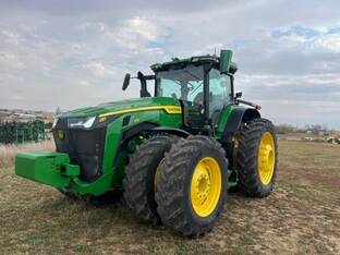 2023 John Deere 8R 370