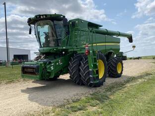 2024 John Deere S790