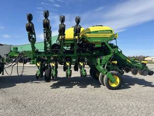 2015 John Deere 1795