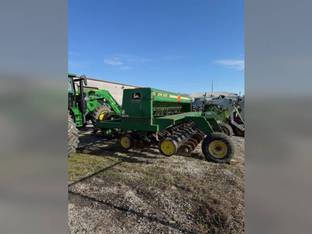 1991 John Deere 750