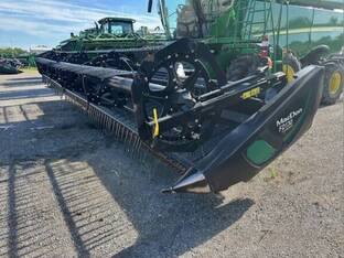 2018 MacDon Industries FD130