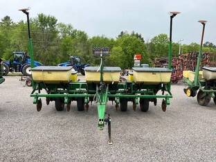 John Deere 1750