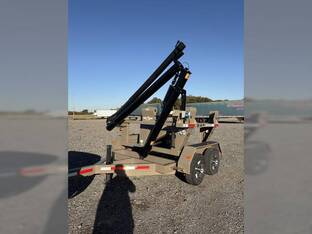 2024 TRAVIS SEED CART HSC 2200