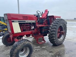 1977 International 1086