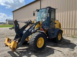 2022 John Deere 324L