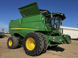 2023 John Deere S770