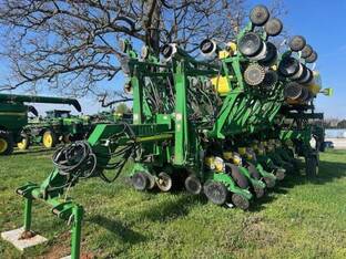 2010 John Deere 1790