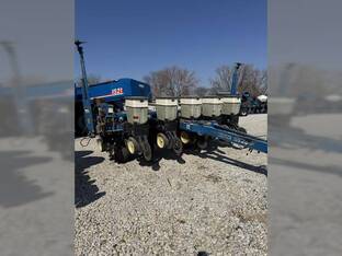 1997 Kinze 2000