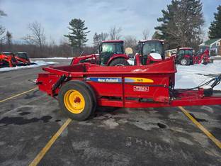2017 New Holland 145