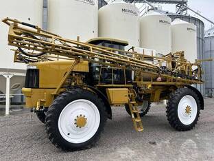 2006 Ag Chem ROGATOR SS1074