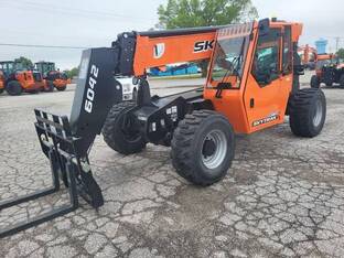 2025 JLG 6042