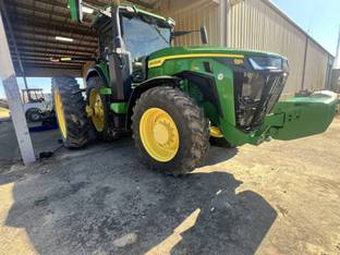 2023 John Deere 8R 230