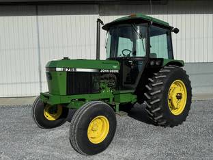 1988 John Deere 2755