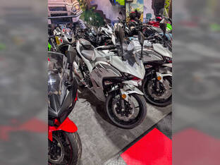 2025 Kawasaki Ninja® 500