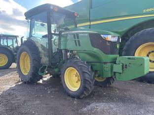 2017 John Deere 5090GN