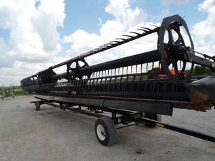 2016 MacDon Industries FD75D