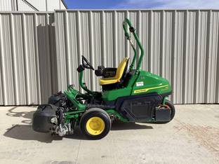 2023 John Deere 2750