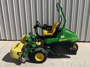 2023 John Deere 2750