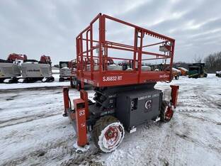 2017 SKYJACK SJ6832RT