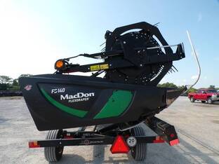 2019 MacDon Industries FD140