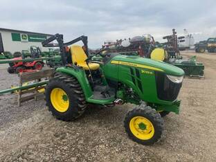2023 John Deere 3033R