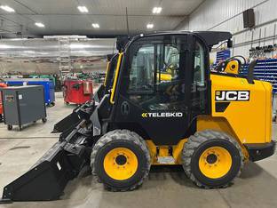 2025 JCB 3TS-8W