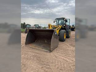 2023 Komatsu WA320-8