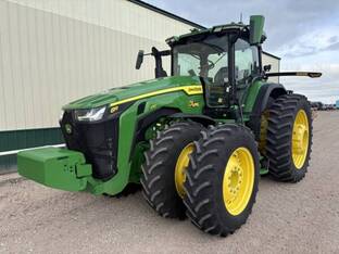 2023 John Deere 8R 370