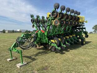 2024 John Deere 1795