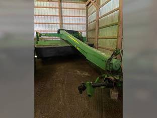 2010 John Deere 835