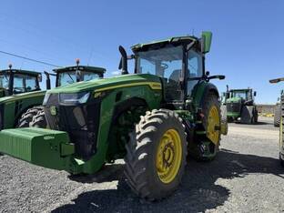 2023 John Deere 8R 340