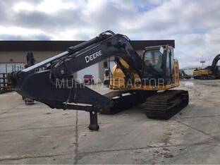 2022 John Deere 245 P