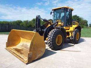 2022 John Deere 524 P